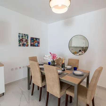 A27 - 5 Mins Walk To Valletta Ferry - Shopping Mall And Bay By Quicktrips Apartman Sliema